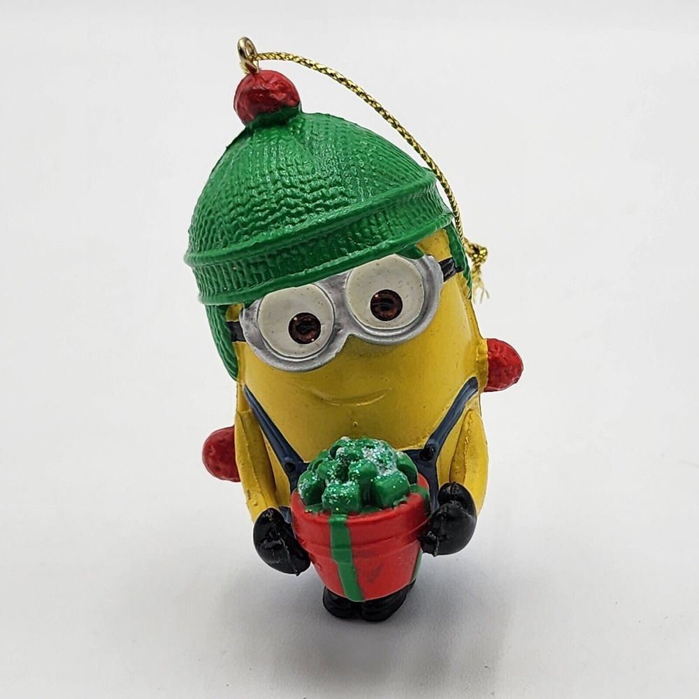 Despicable Me Dave With Present Christmas Ornament